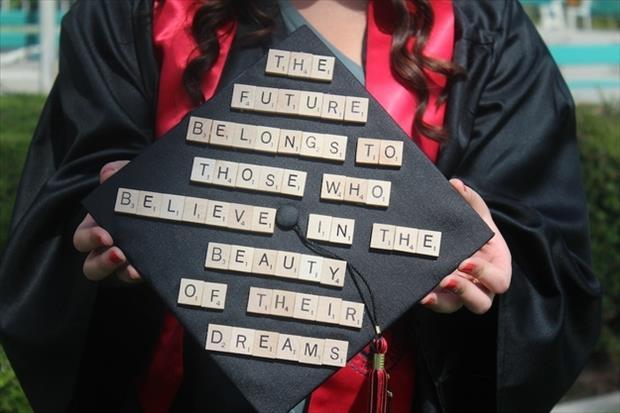 The future belongs to those who believe in the beauty of their dreams Picture Quote #1